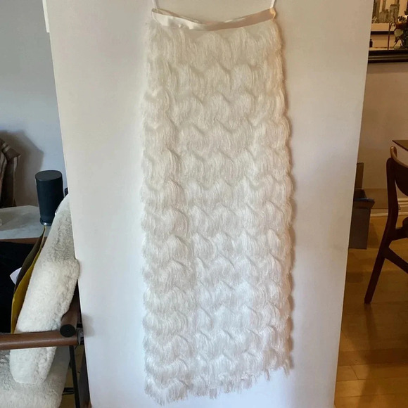Halfpenny London Ivy Fringe Maxi Skirt White Ivory Satin Size 4/6 NWT - Picture 4 of 13